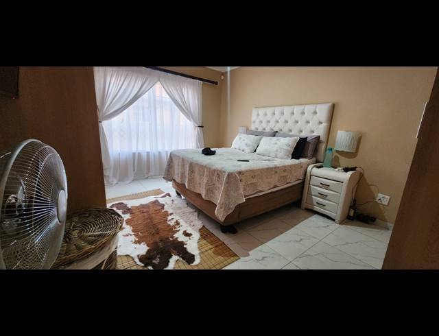 3 BEDROOM TOWNHOUSE FOR SALE IN WATERVAL EAST